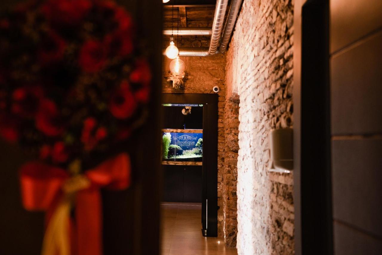 Le Boutique Luxury Rooms Diffused In Historic Center Fiumicino Dış mekan fotoğraf