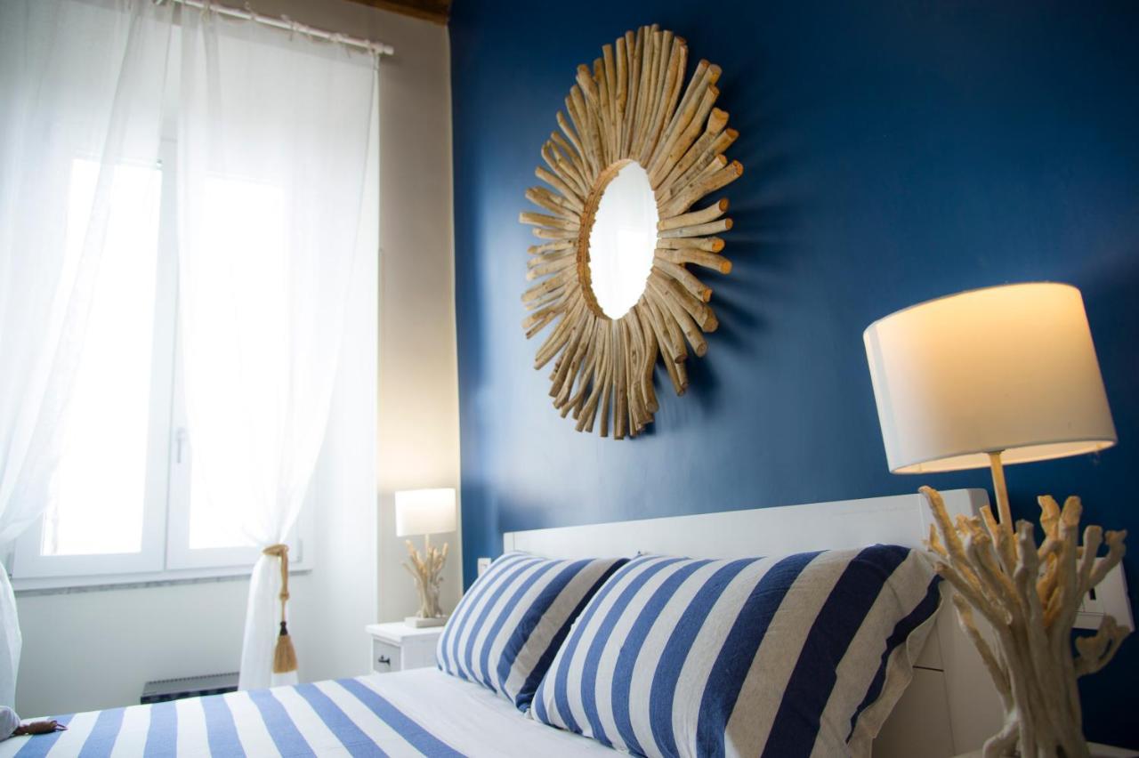 Le Boutique Luxury Rooms Diffused In Historic Center Fiumicino Dış mekan fotoğraf