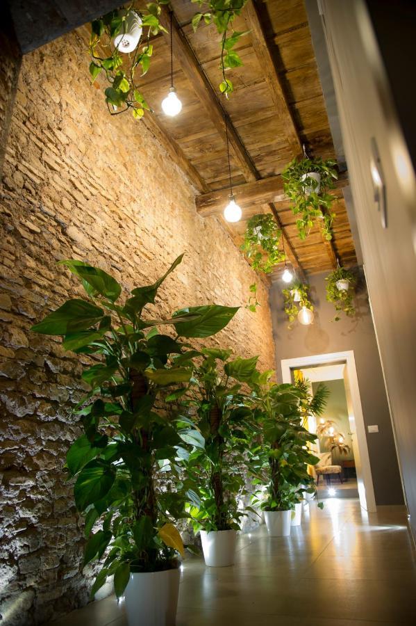 Le Boutique Luxury Rooms Diffused In Historic Center Fiumicino Dış mekan fotoğraf